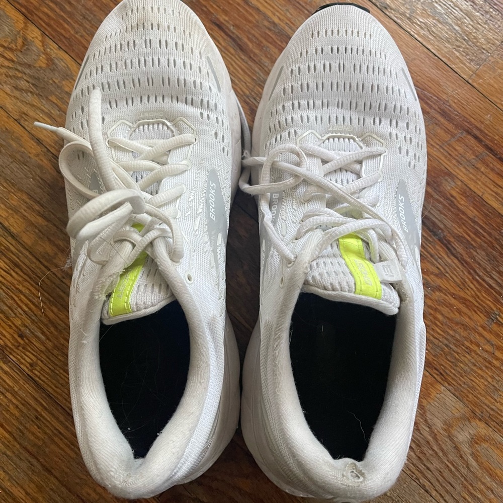 Brooks ghost 13 size 8.5